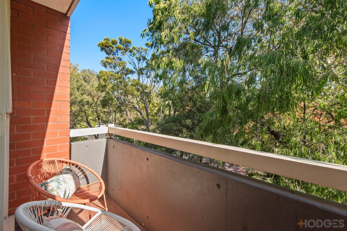 5 / 16 Tennyson Street St Kilda - Residential for sale