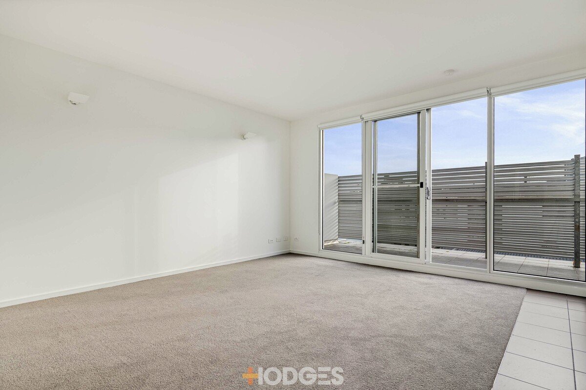5 / 18 Byron Street North Melbourne - 1 bedroom property