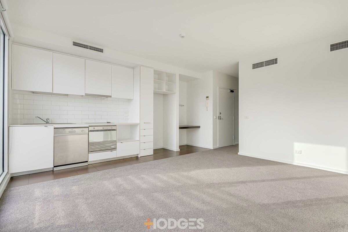5 / 18 Byron Street North Melbourne - Residential for lease