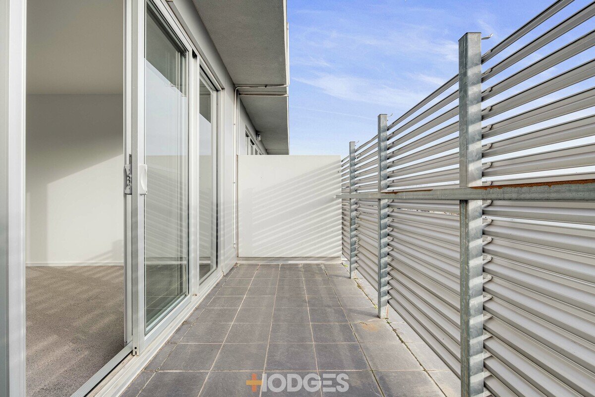 5 / 18 Byron Street North Melbourne - Residential for lease