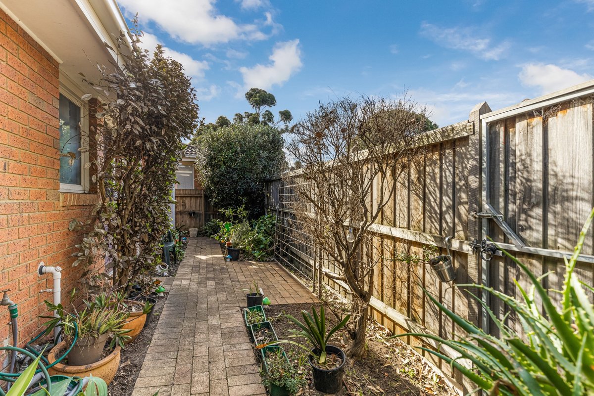 5 / 1A Lee Street FRANKSTON - Residential for sale