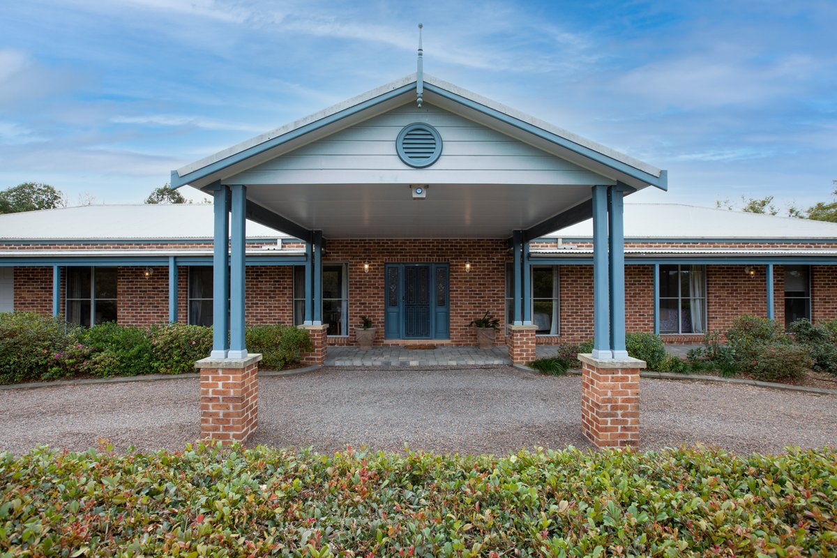 52 Hilldale Drive, BOLWARRA HEIGHTS NSW 2320