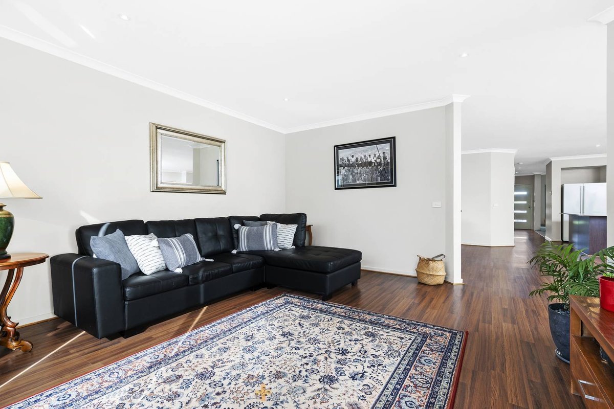 52 Hummingbird Boulevard Tarneit - Residential for sale