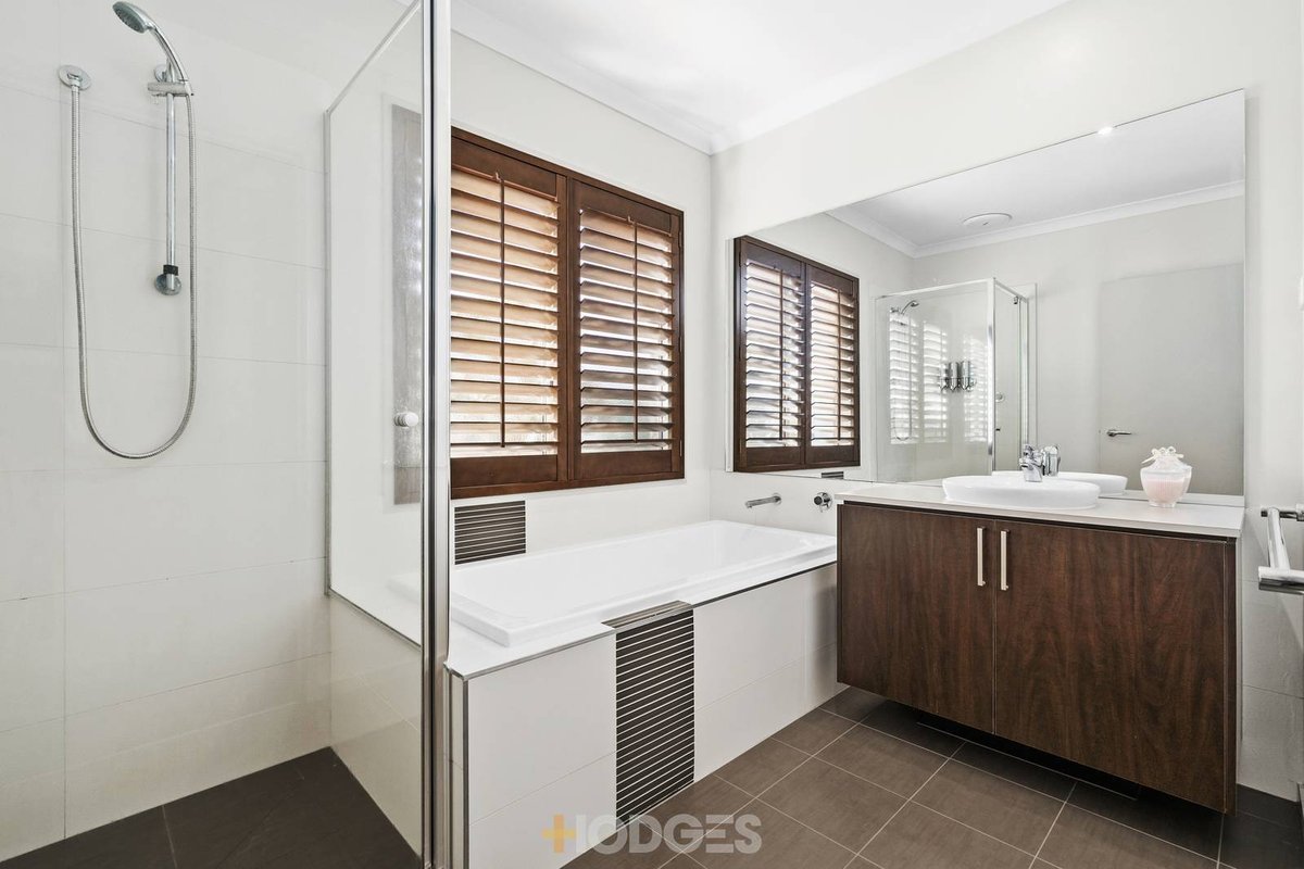 52 Hummingbird Boulevard Tarneit - Residential for sale