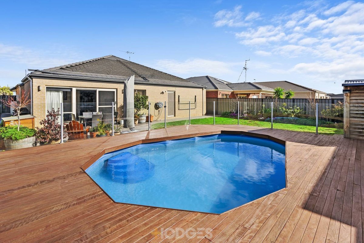 52 Hummingbird Boulevard Tarneit - Residential for sale