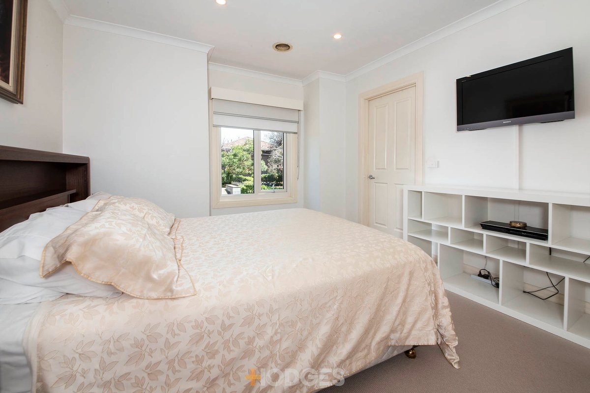 5 / 200 Charman Road Cheltenham - Residential for sale