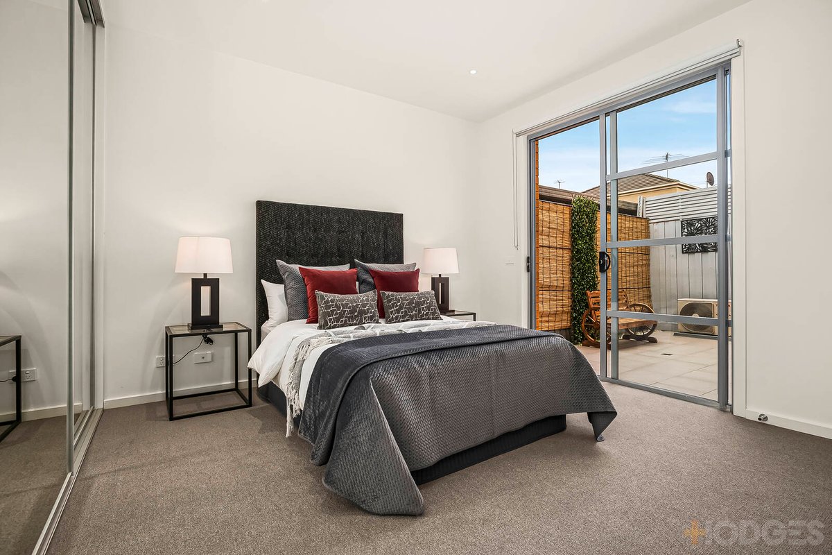 5 / 218 Kambrook Road Caulfield - Residential for sale