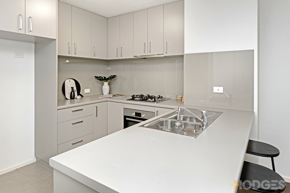5 / 252 Barkly Street St Kilda - Residential for sale