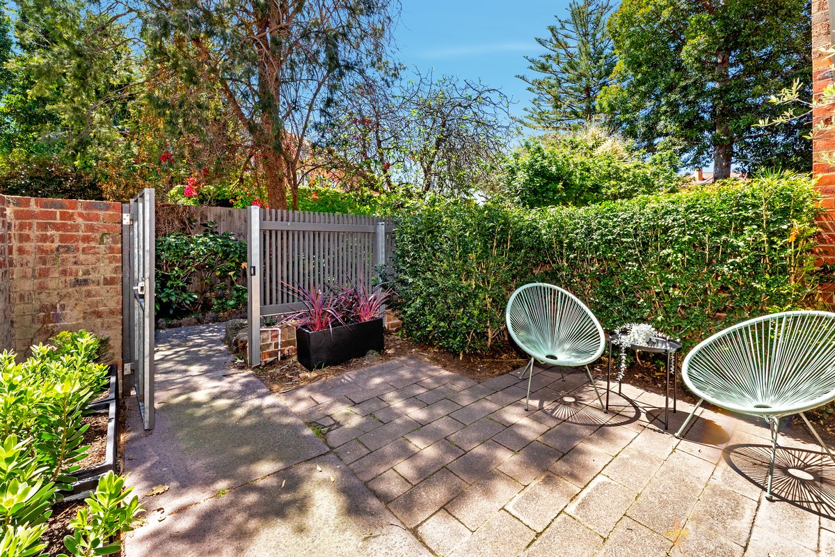 5 / 252 Barkly Street St Kilda - Residential for sale