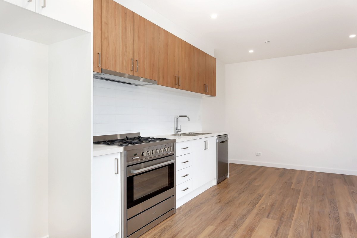 5 / 26 Salisbury Street Werribee - Residential for sale