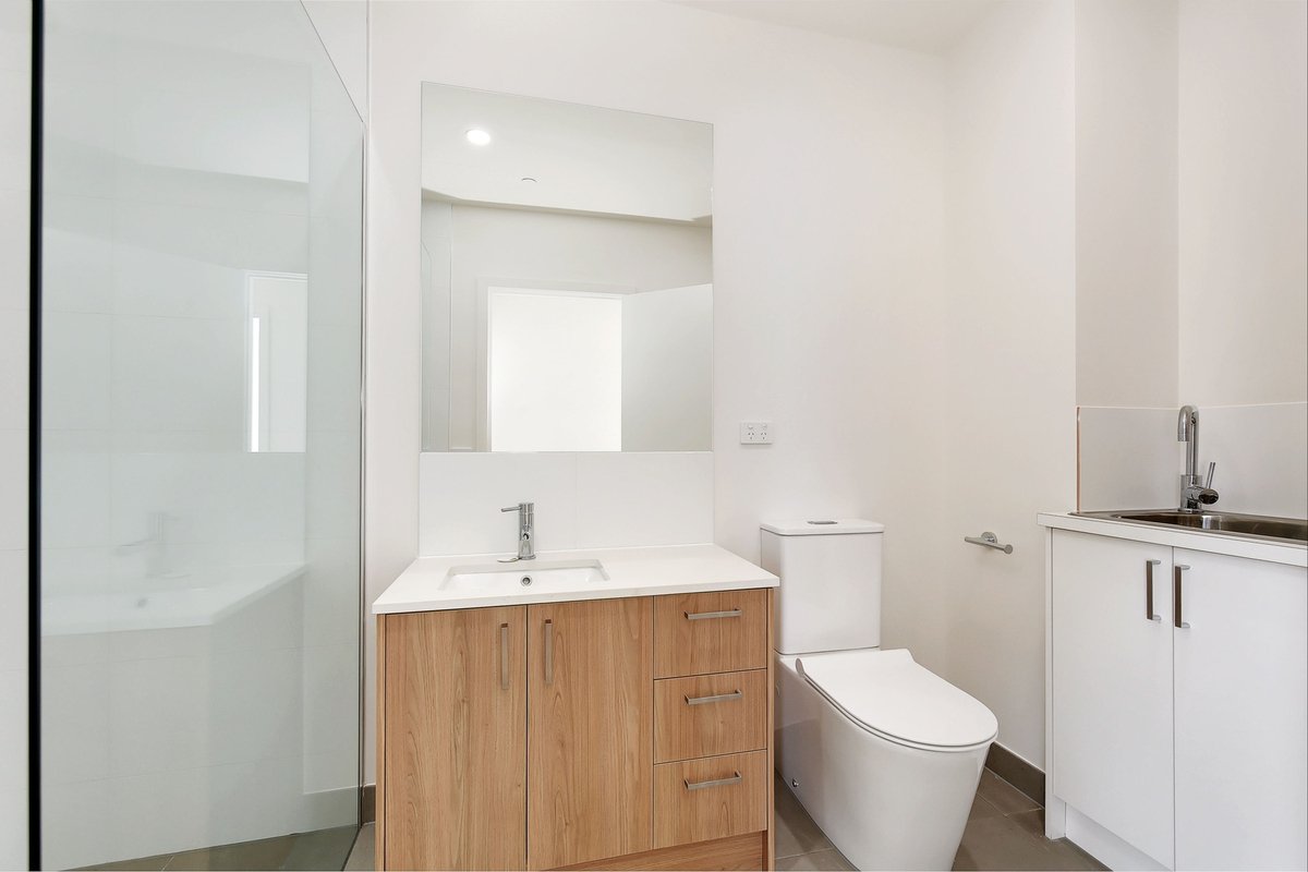 5 / 26 Salisbury Street Werribee - Residential for sale