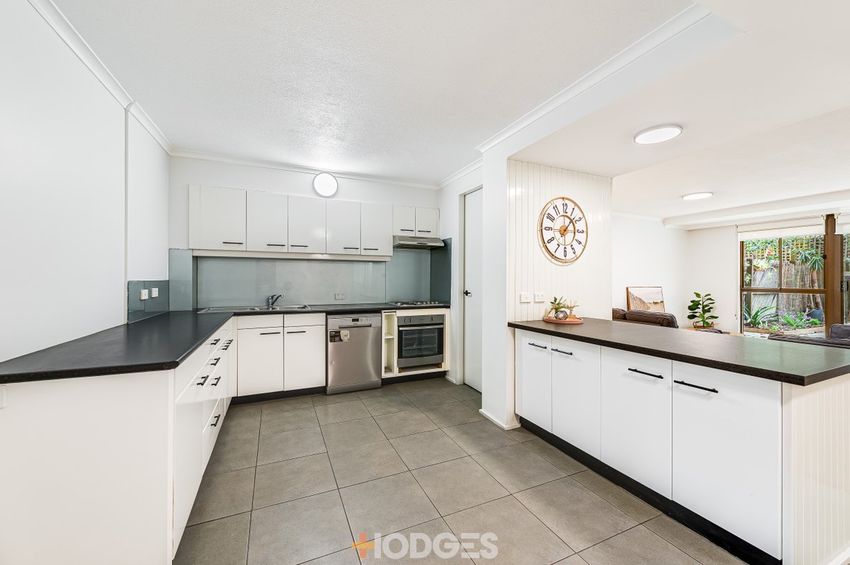 5 / 27 Queens Road Melbourne - Residential for sale