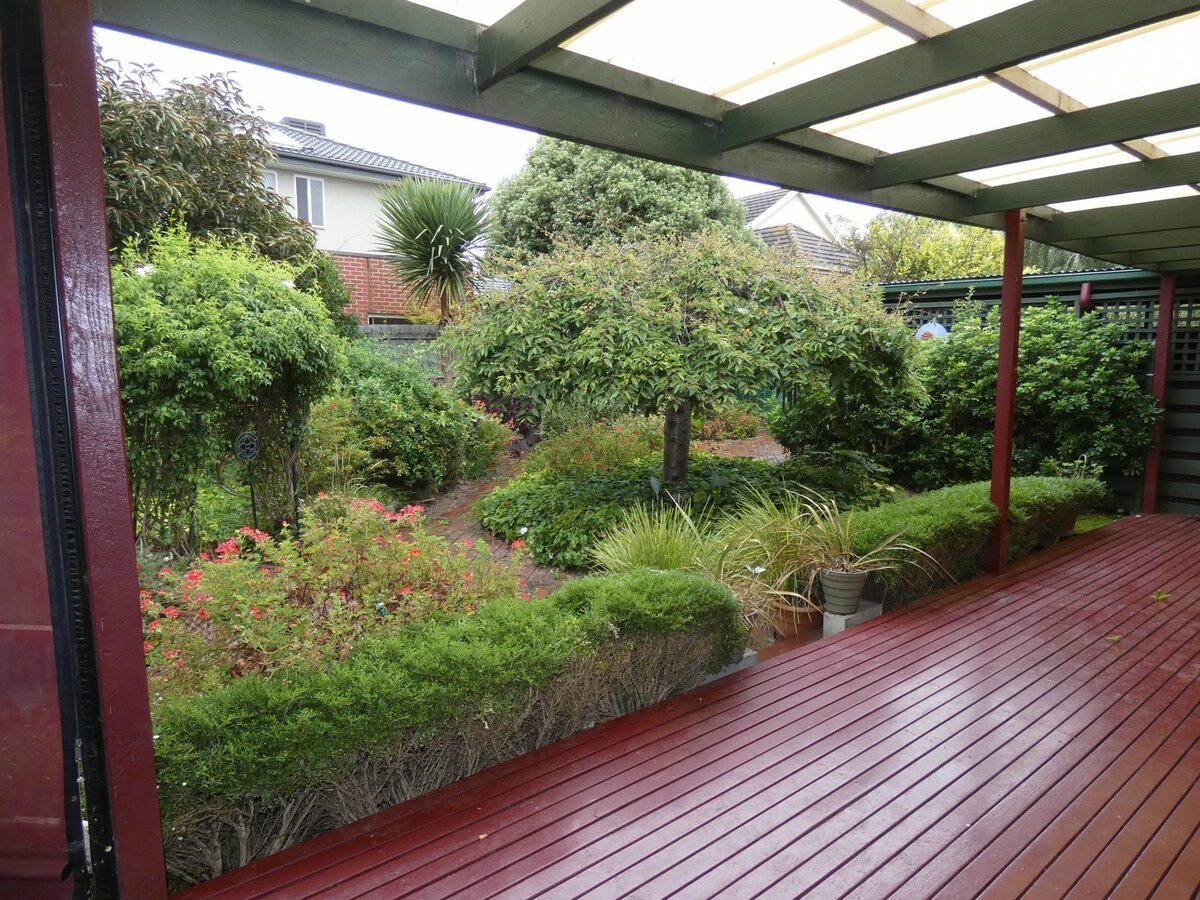 528 High Street Road MOUNT WAVERLEY - Residential for lease