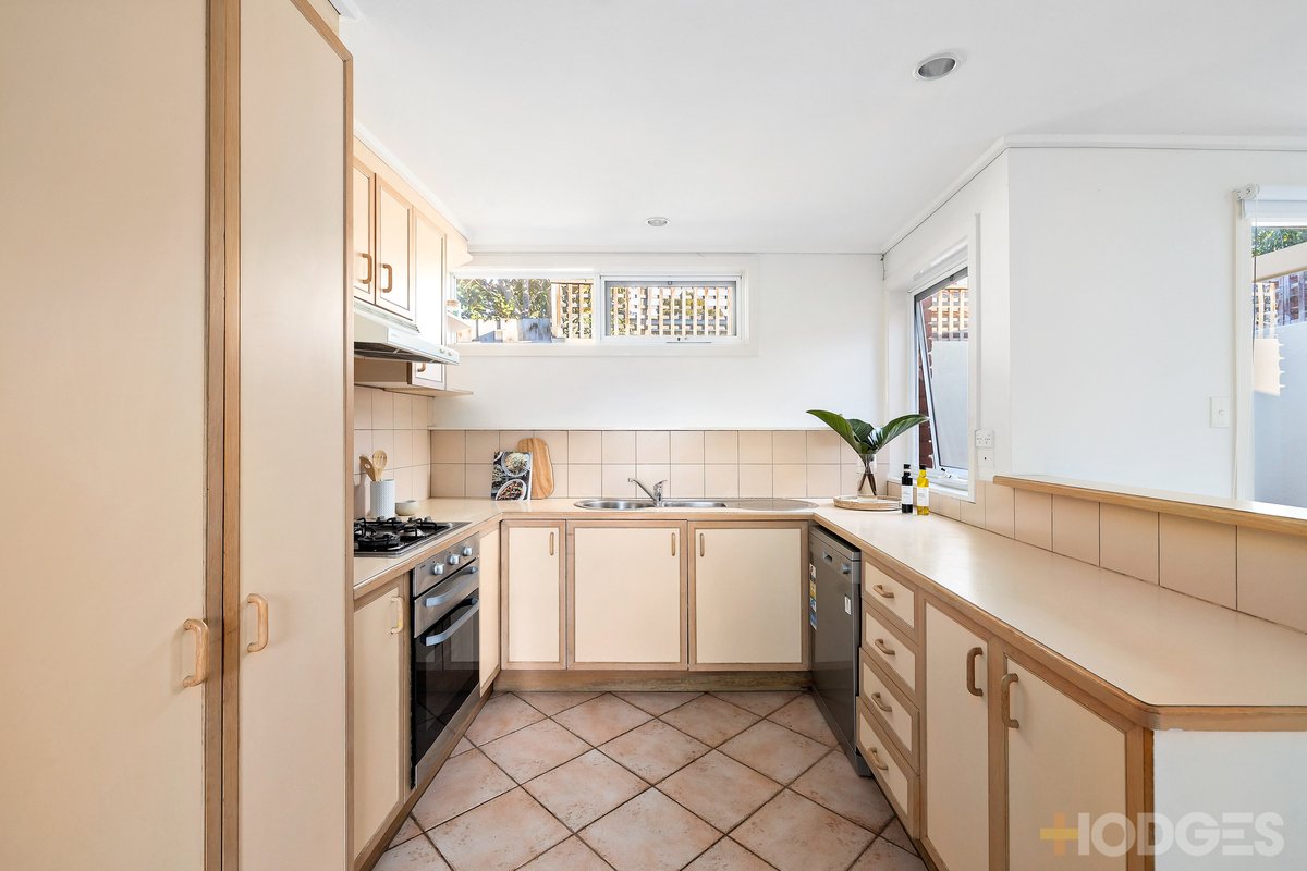 5 / 3 Landcox Street Brighton East - Residential for sale