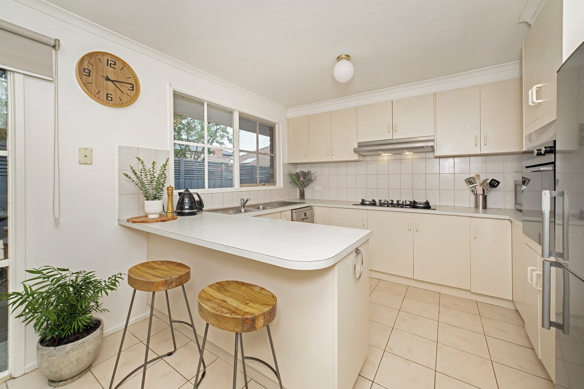53 Molden Street Bentleigh East - Residential for lease
