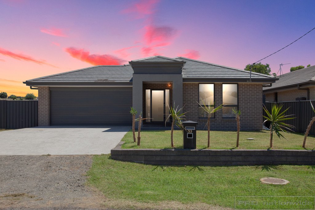 53 Whitburn St, GRETA NSW 2334