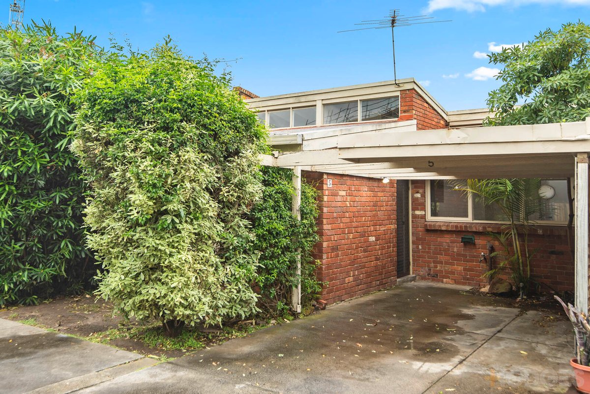 5 / 30 Grenville Street Hampton - Residential for sale