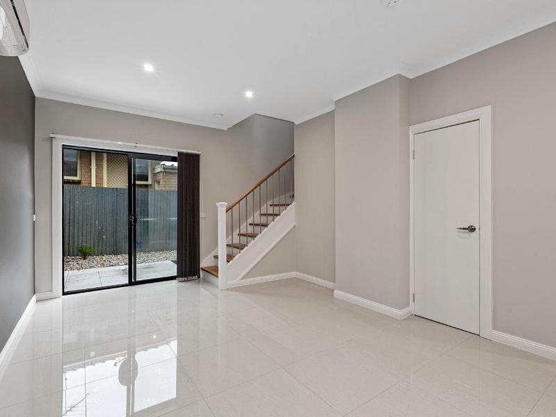 5 / 357 Geelong Road KINGSVILLE - Residential for sale