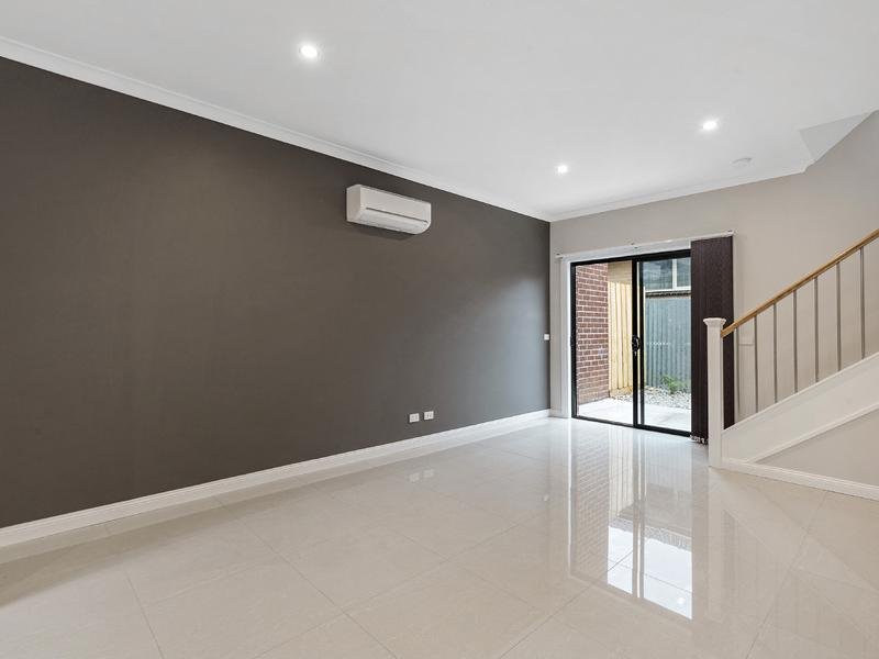 5 / 357 Geelong Road KINGSVILLE - Residential for sale