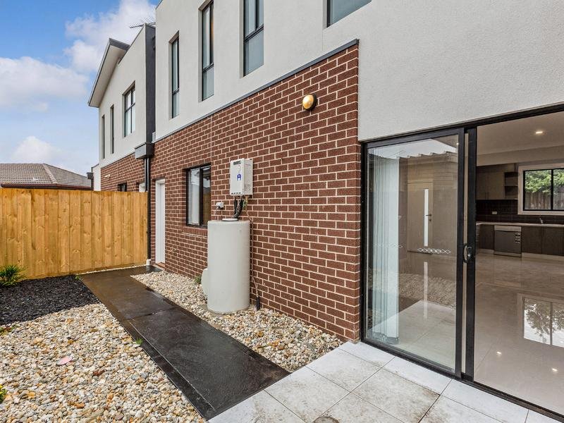 5 / 357 Geelong Road KINGSVILLE - Residential for sale