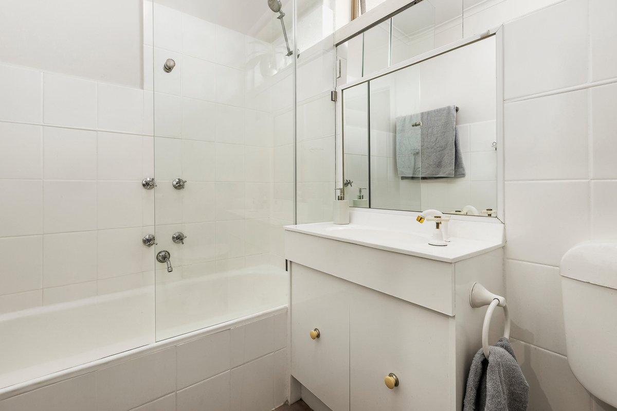 5 / 38 Queen Street St Kilda East - Residential for sale