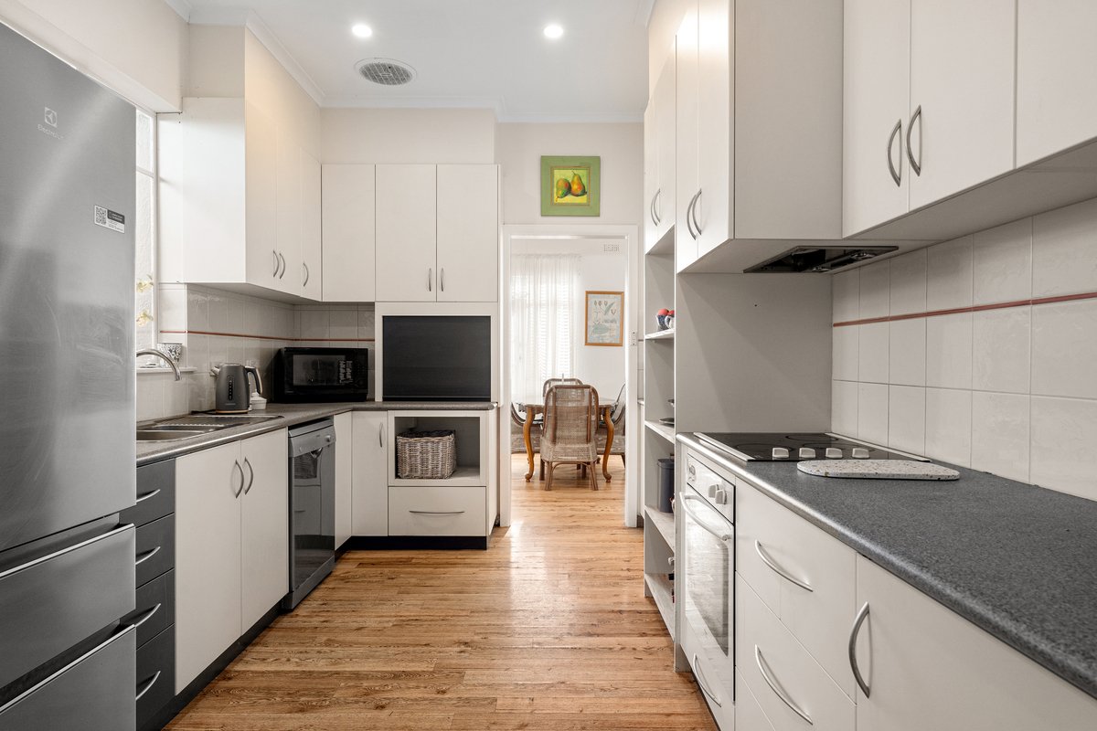 54 Boneo Road ROSEBUD - Residential for sale