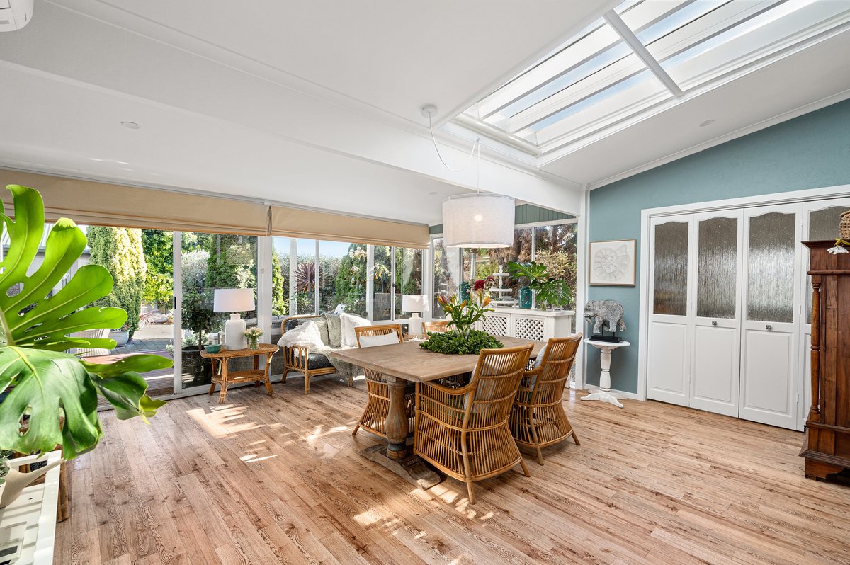 54 Boneo Road ROSEBUD - Residential for sale