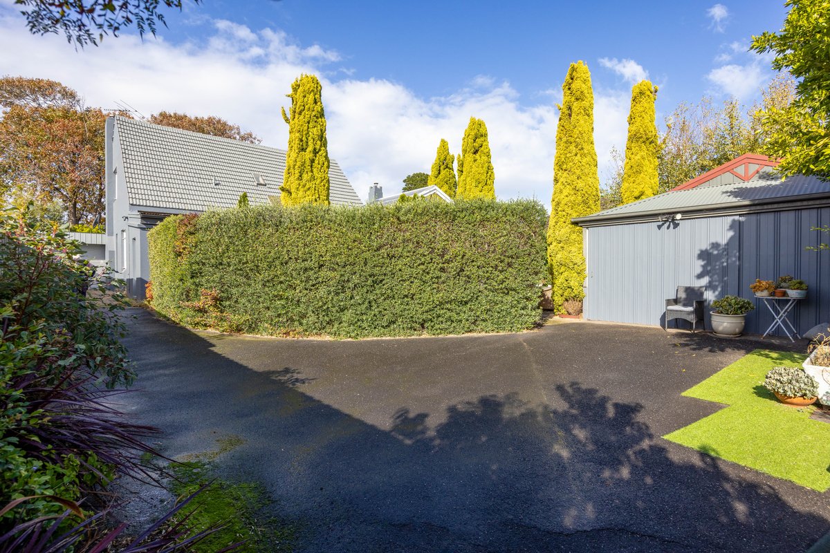 54 Boneo Road ROSEBUD - Residential for sale