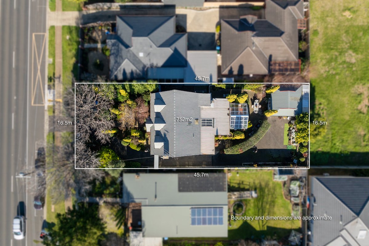54 Boneo Road ROSEBUD - Residential for sale