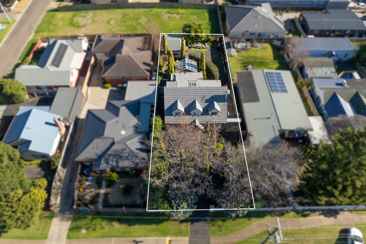 54 Boneo Road ROSEBUD - Residential for sale