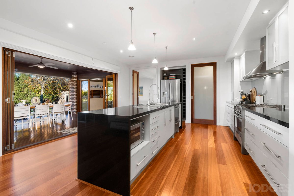 54 Country Gardens Drive Lara - Residential for sale
