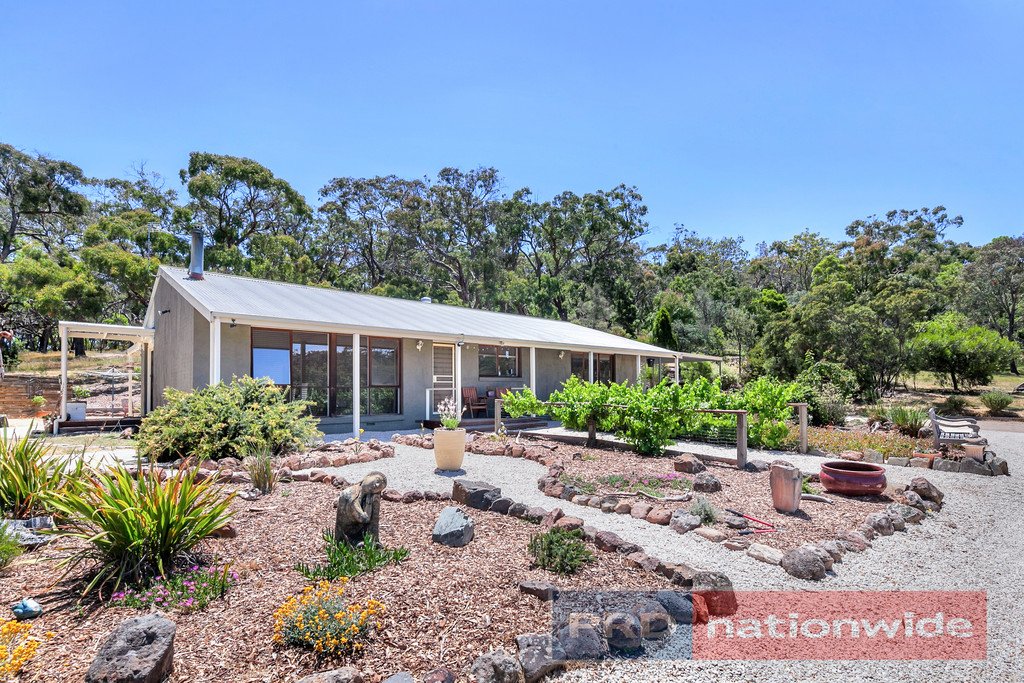 54 Crosier Road, HAPPY VALLEY VIC 3360