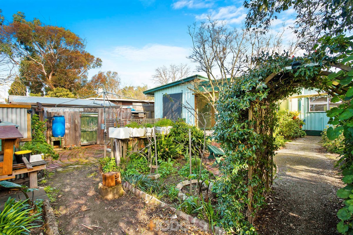 54 Heytesbury Street Herne Hill - Residential for sale