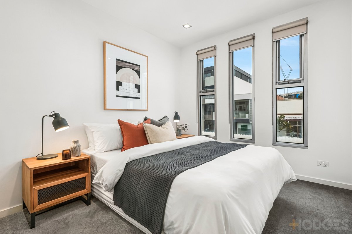 5 / 4 Small Street Hampton - Residential for sale
