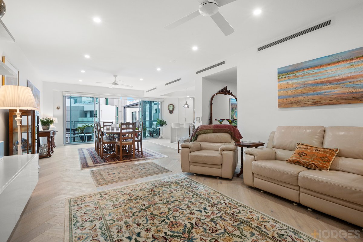 54 / 15 Beach Road Hampton - Residential for sale