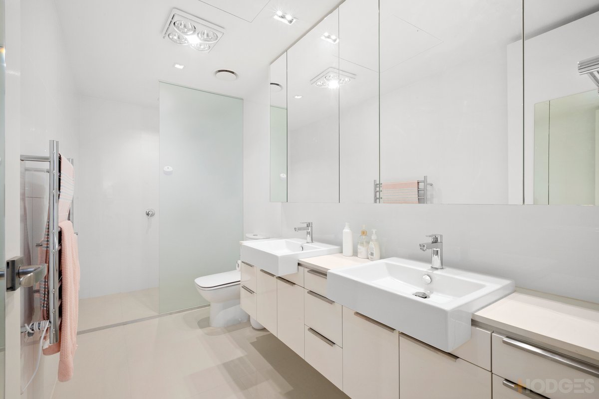 54 / 15 Beach Road Hampton - Residential for sale