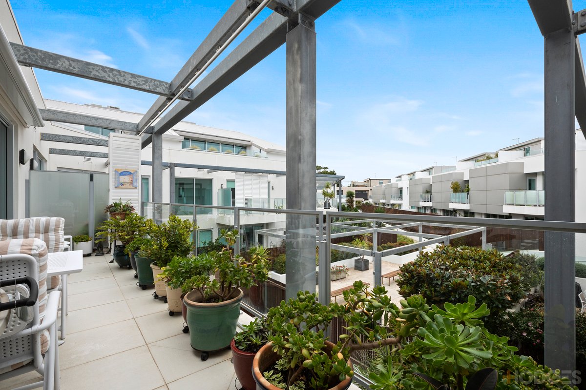54 / 15 Beach Road Hampton - Residential for sale
