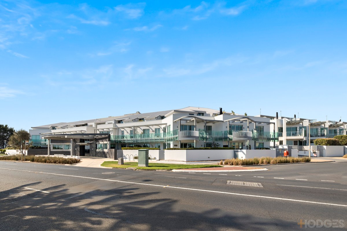 54 / 15 Beach Road Hampton - Residential for sale