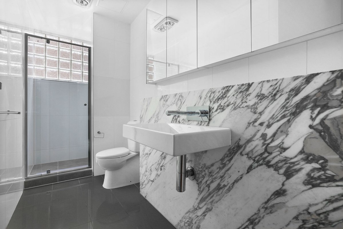 5 / 464 Hawthorn Road Caulfield South - Residential for lease