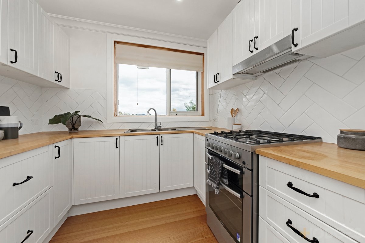 5 / 49 Robert Street Bentleigh - Residential for sale