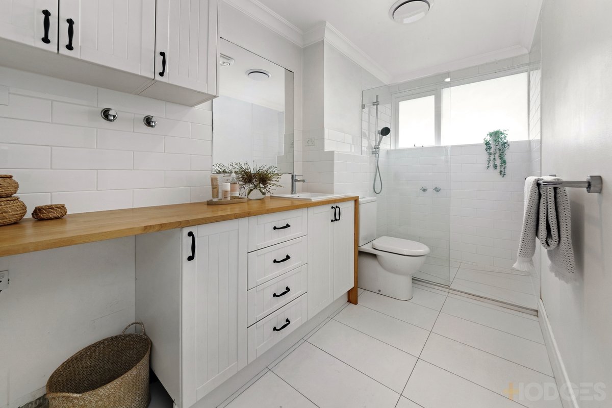 5 / 49 Robert Street Bentleigh - Residential for sale