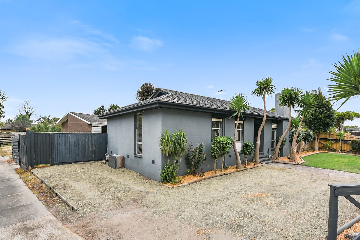 55 Robertson Drive MORNINGTON - Residential for sale