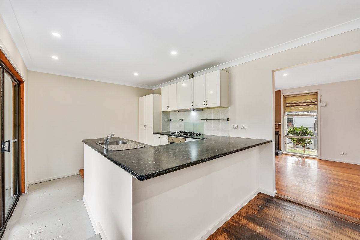 55 Robertson Drive MORNINGTON - Residential for sale