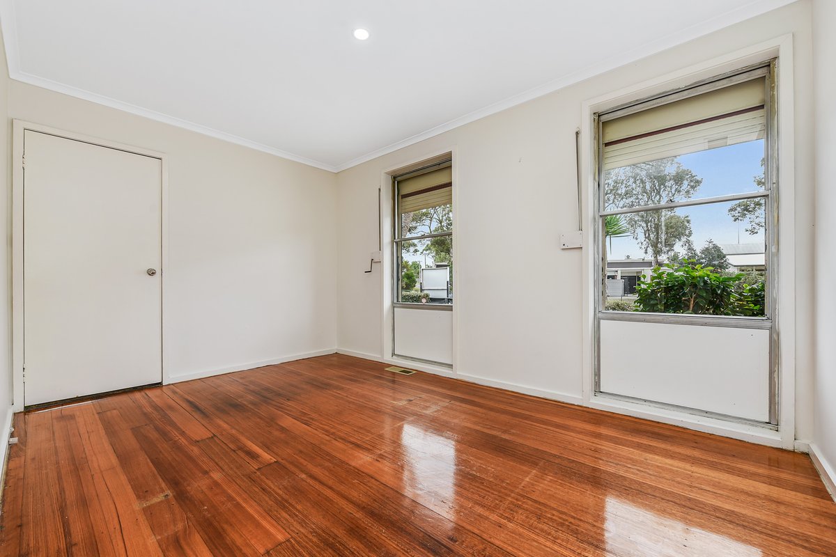 55 Robertson Drive MORNINGTON - Residential for sale