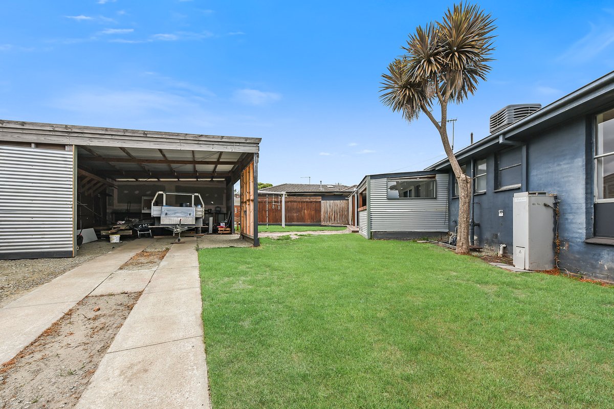 55 Robertson Drive MORNINGTON - Residential for sale