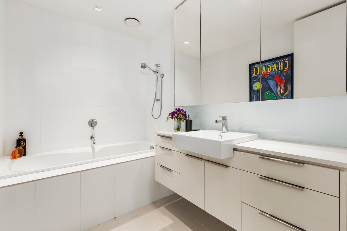 56 / 15 Beach Road Hampton - Residential for sale