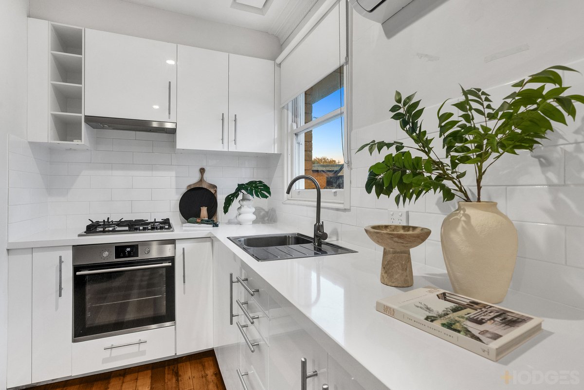 5 / 7 Como Parade East Mentone - Residential for sale
