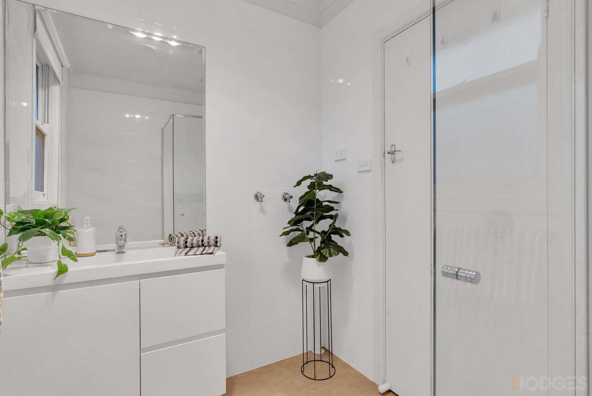 5 / 7 Como Parade East Mentone - Residential for sale