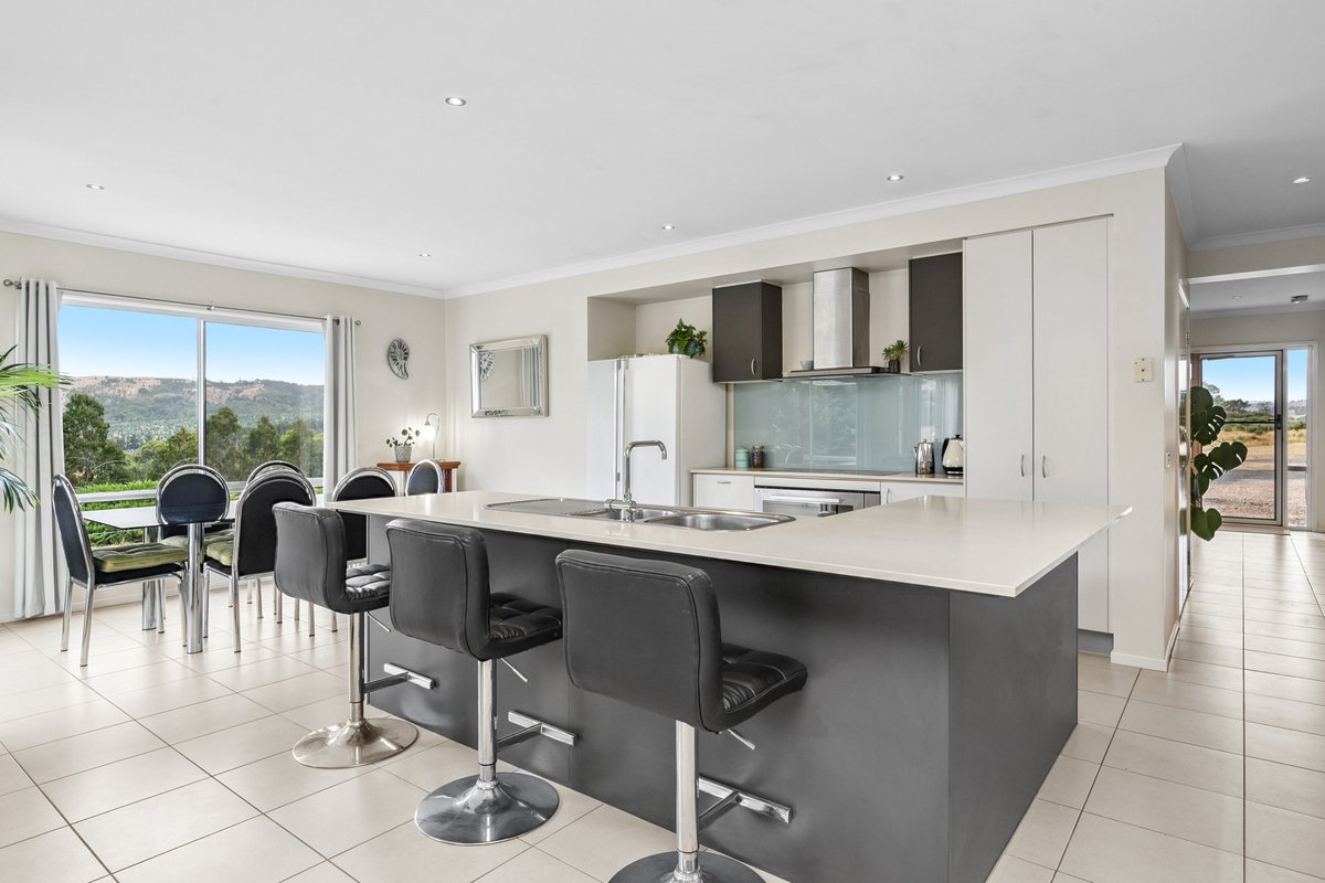 570 Ogradys Road Kilmore - Residential for sale