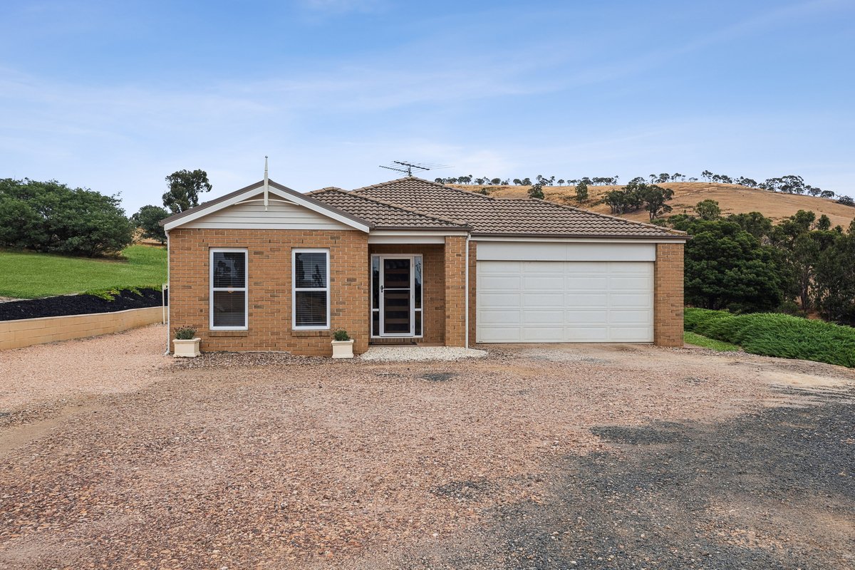 570 Ogradys Road Kilmore - Residential for sale